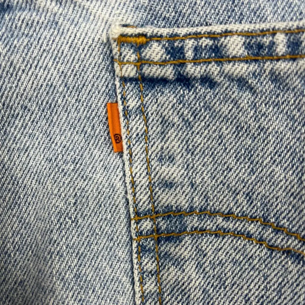 Vintage Orange Tab Levi’s 550 Light Wash Denim Shorts Sz 38 Baggy Y2K Dad Shorts